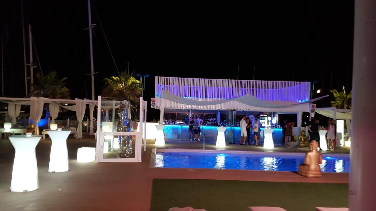 Apartamento Torrevieja Eksteriør billede